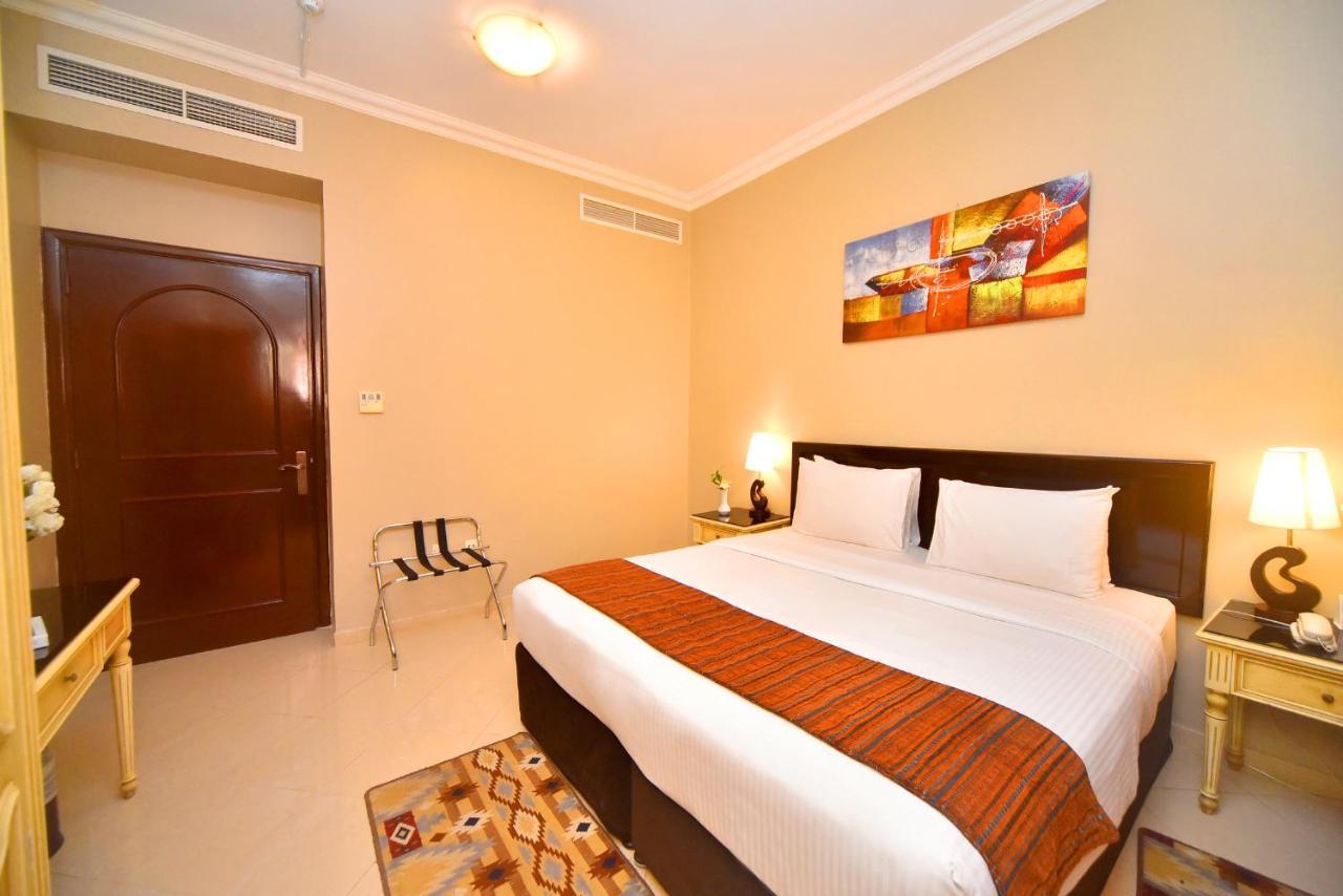 Emirates Stars Hotel Apartments Sharjah Buitenkant foto