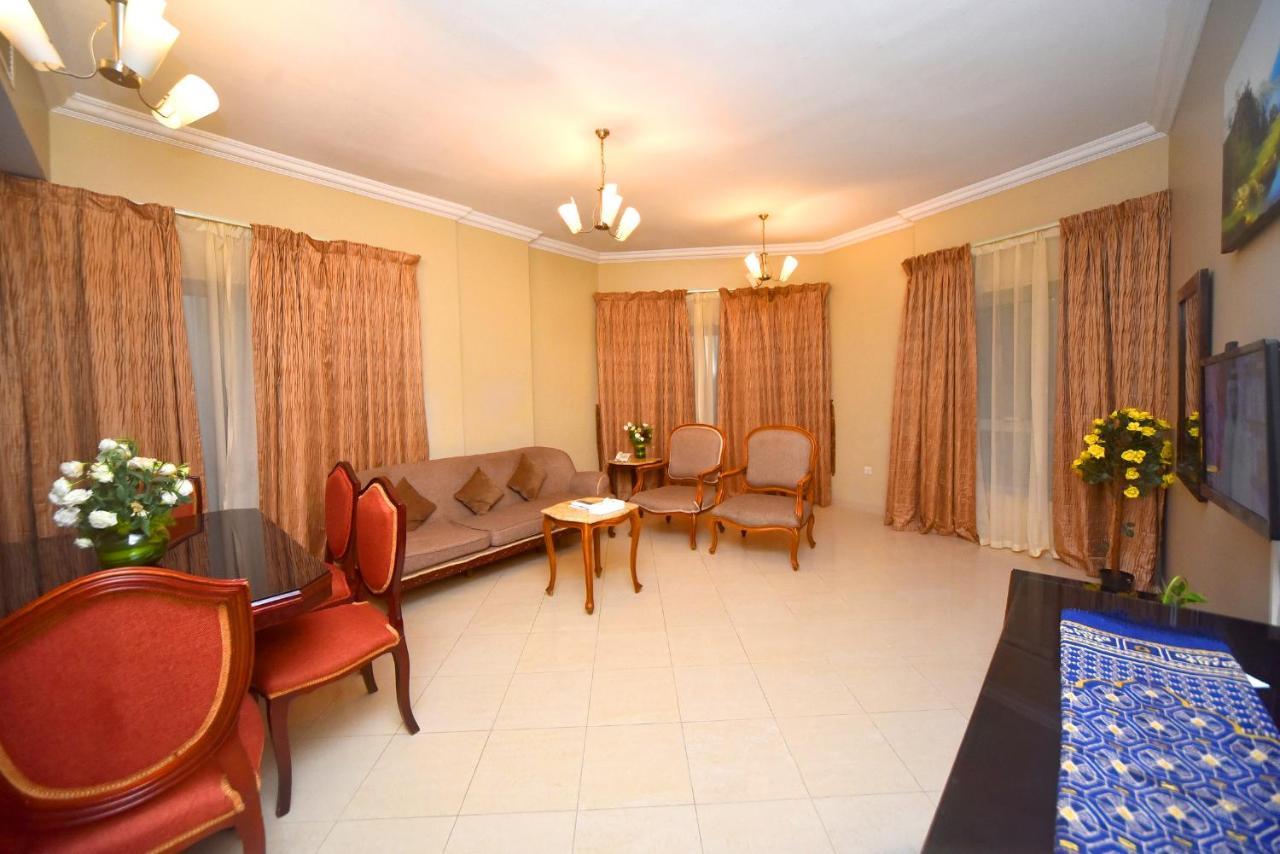 Emirates Stars Hotel Apartments Sharjah Buitenkant foto