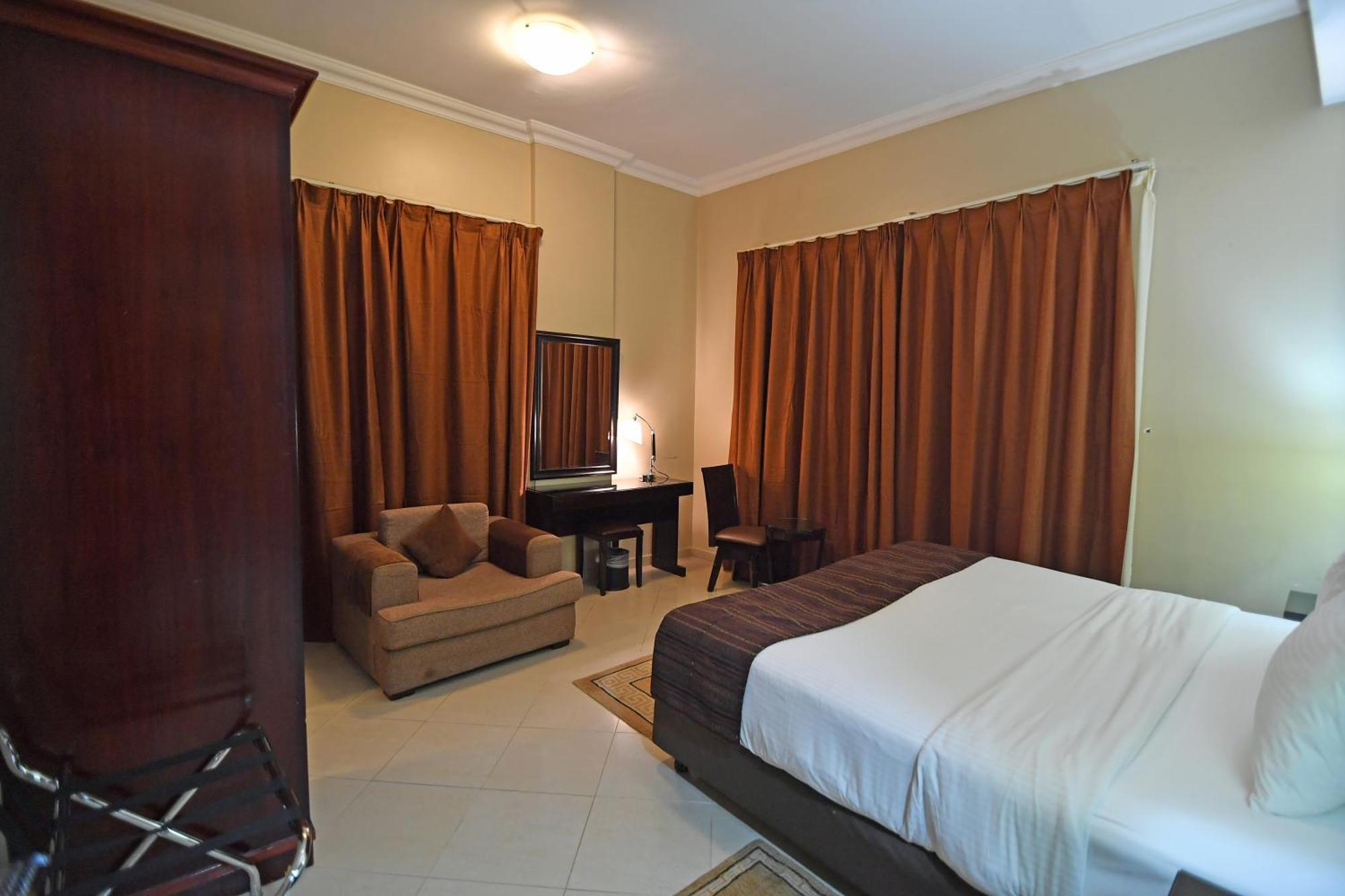 Emirates Stars Hotel Apartments Sharjah Buitenkant foto