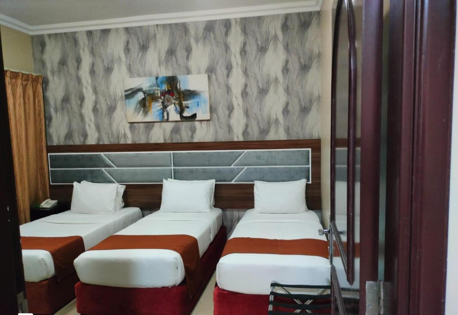 Emirates Stars Hotel Apartments Sharjah Buitenkant foto
